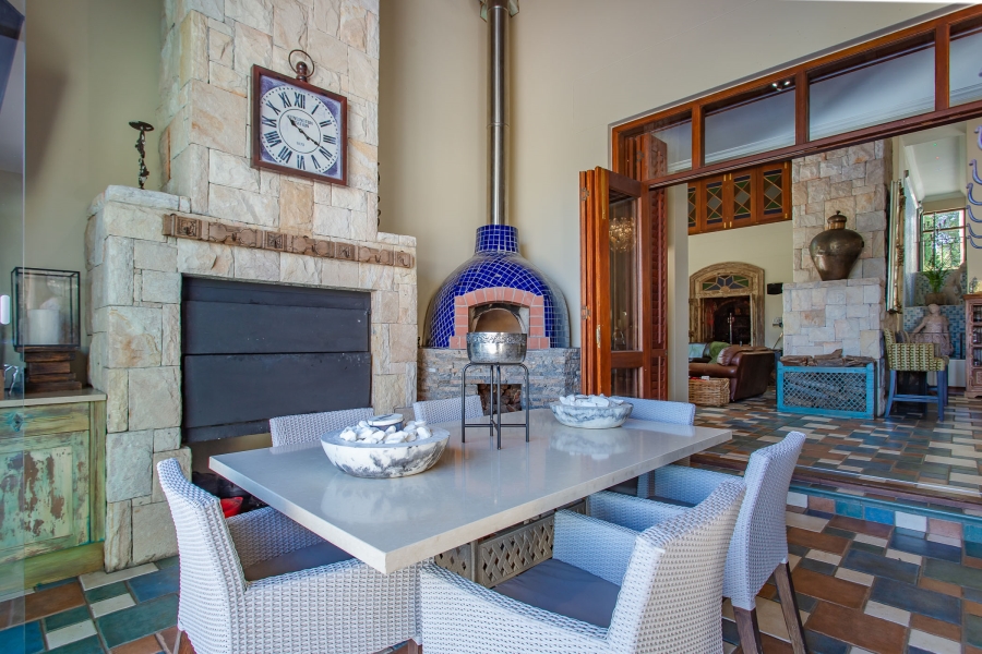 5 Bedroom Property for Sale in Winelands Western Cape